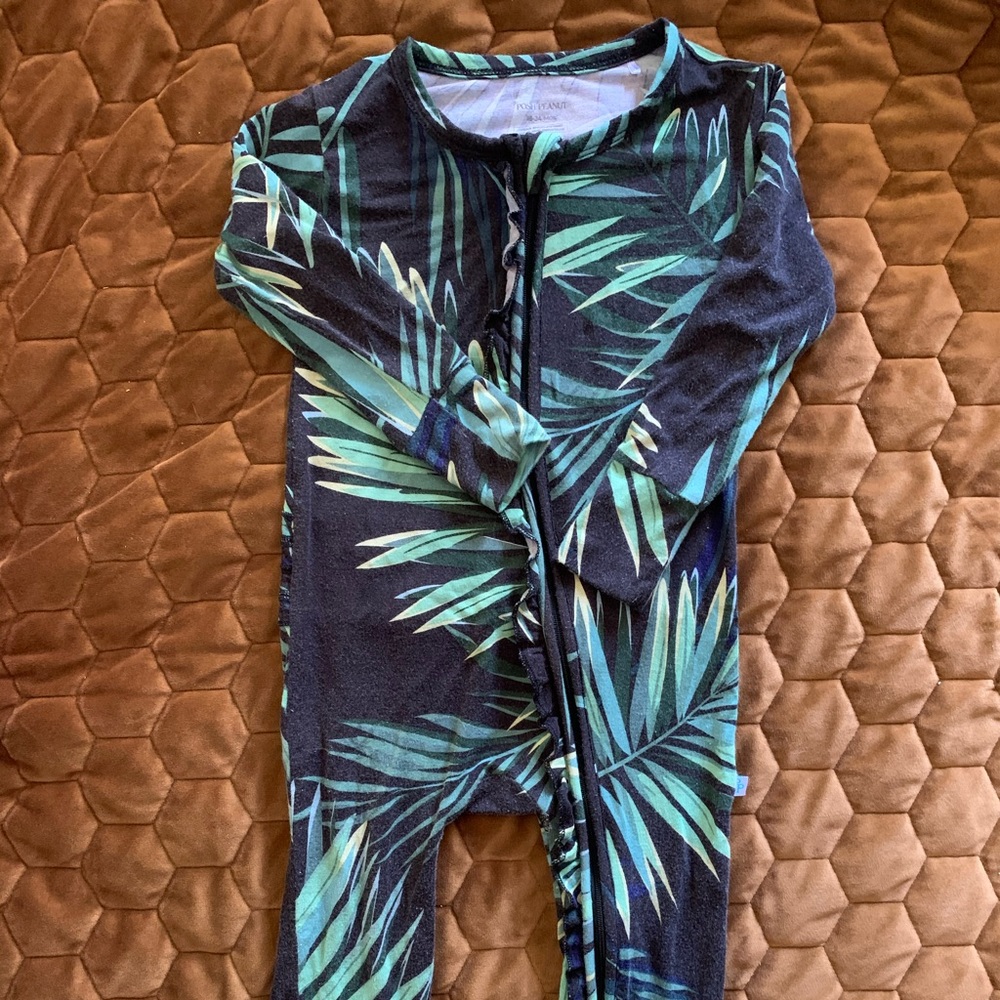 Posh Peanut Cooper Ruffle Footie